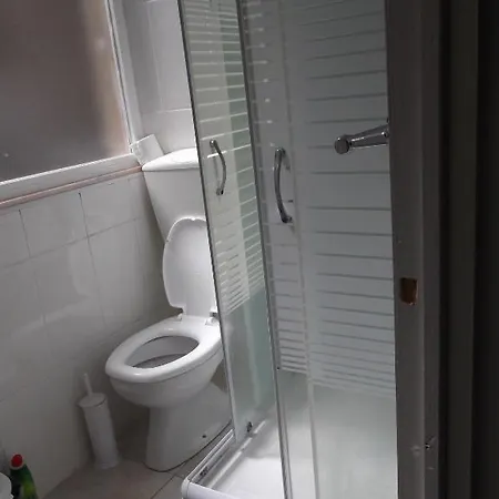 Hostel Low Cost