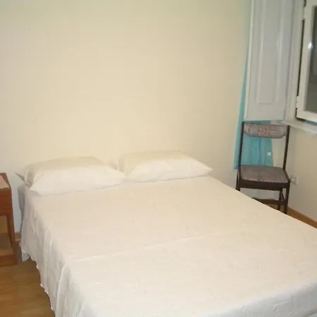 Low Cost Hostel